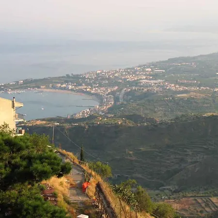 I Colori Del Sole Bed & Breakfast Fiumefreddo di Sicilia